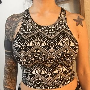 VICTORIA SECRET PINK GEOMETRIC CROP TOP